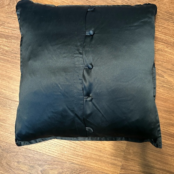 Ralph Lauren Black Silk Throw Pillow Sz 20x20 - Picture 2 of 5